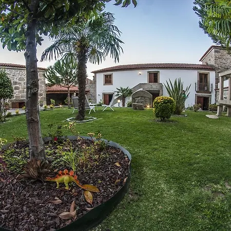 ゲストハウス Turismo Homes Solar Do Areal 3*